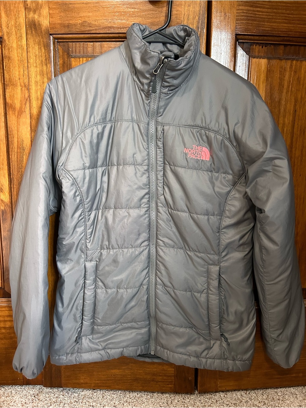 The North Face Women's Light Gray Puffer Jacket Sz SP